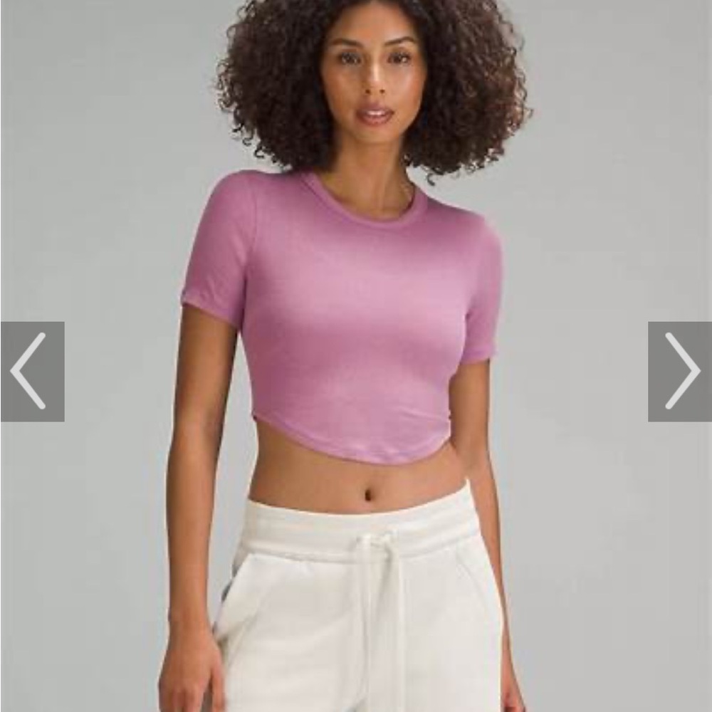 Lululemon cropped t-shirt